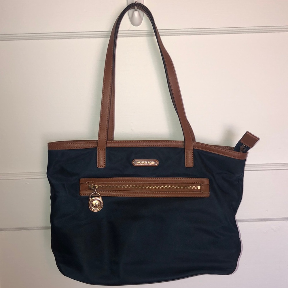 Michael Kors Kempton Nylon Shoulder Tote